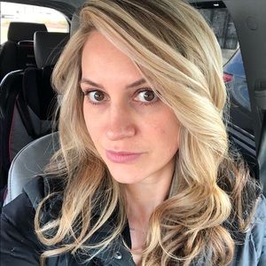 Meet your Posher, Claire